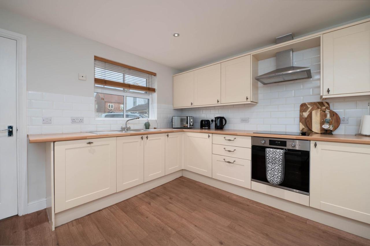 Stunning 3 Bed With Parking & Garden Villa Market Rasen Dış mekan fotoğraf